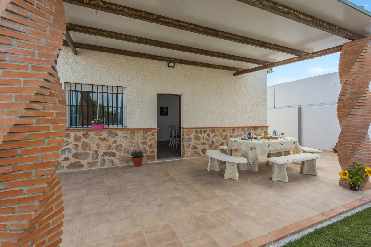 <br />
<b>Deprecated</b>:  htmlspecialchars(): Passing null to parameter #1 ($string) of type string is deprecated in <b>/home/u907156030/domains/espaciorural.com/public_html/views/ficha/index.php</b> on line <b>172</b><br />