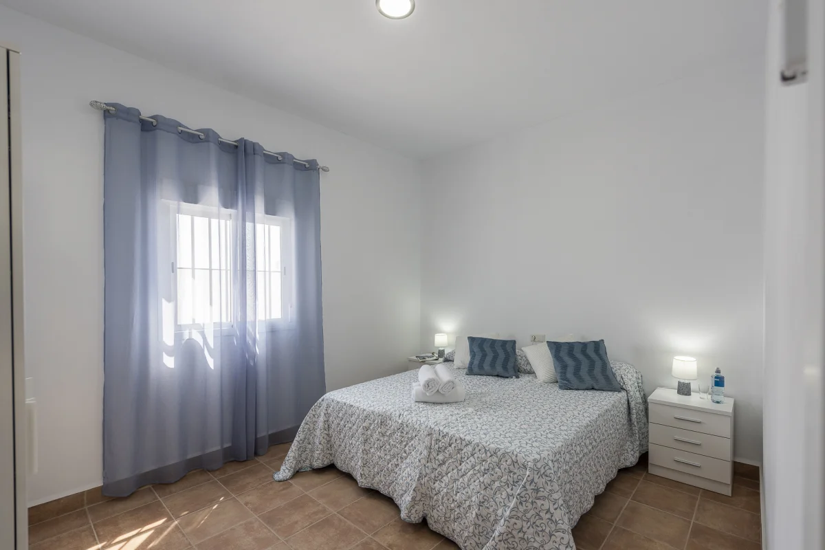 <br />
<b>Deprecated</b>:  htmlspecialchars(): Passing null to parameter #1 ($string) of type string is deprecated in <b>/home/u907156030/domains/espaciorural.com/public_html/views/ficha/index.php</b> on line <b>172</b><br />