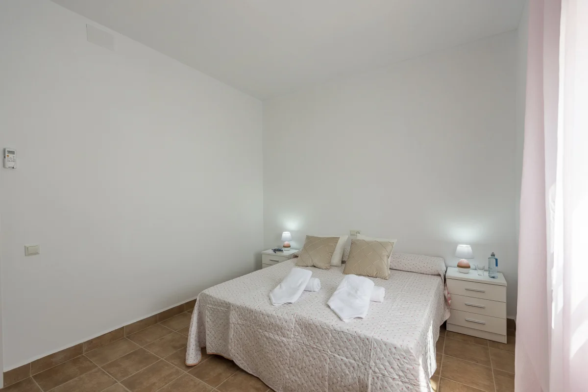 <br />
<b>Deprecated</b>:  htmlspecialchars(): Passing null to parameter #1 ($string) of type string is deprecated in <b>/home/u907156030/domains/espaciorural.com/public_html/views/ficha/index.php</b> on line <b>172</b><br />