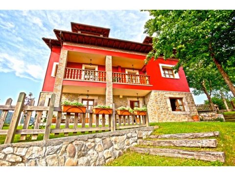 Apartamentos El Picoretu