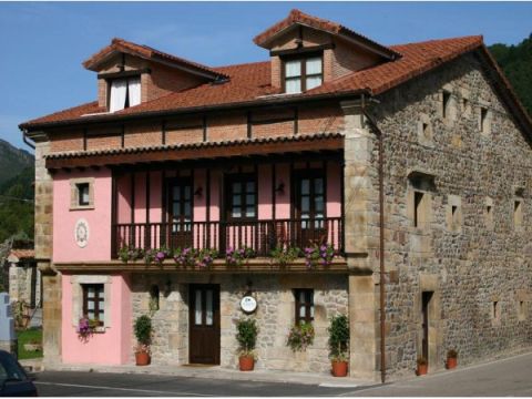 Ochohermanas, Posada De Las Fraguas