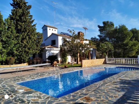 El Chalet De La Pinada