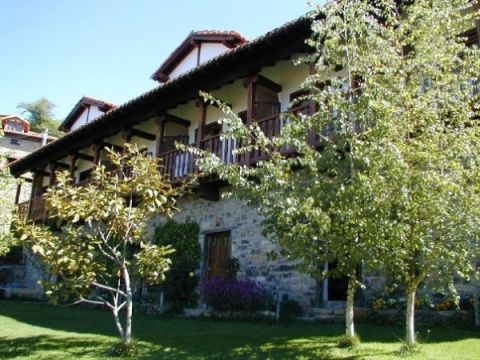 Apartamentos La Fuente De Somave