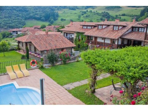 La Hacienda De María
