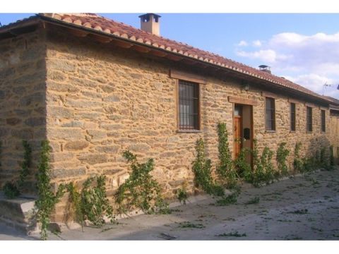 Casa De La Parrada