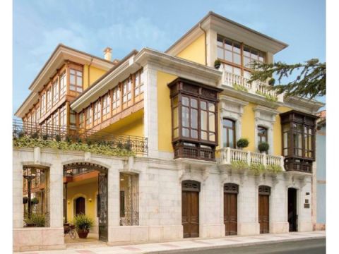 Apartamentos La Pontiga