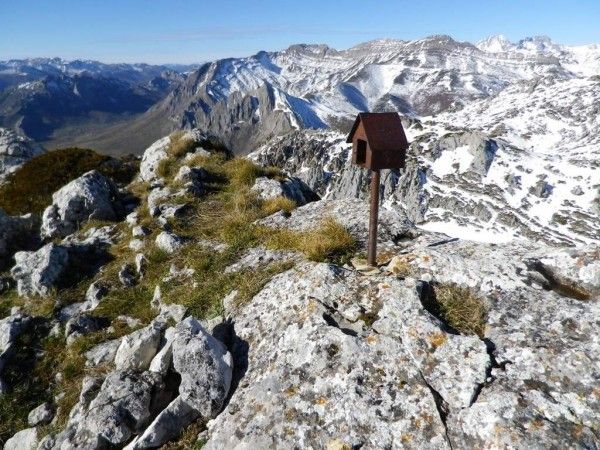 Ascensión a Peña la Barragana