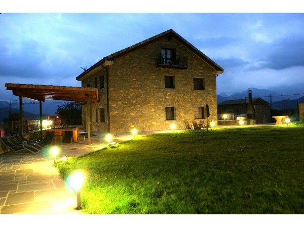 Puerta De Ordesa Apartamentos