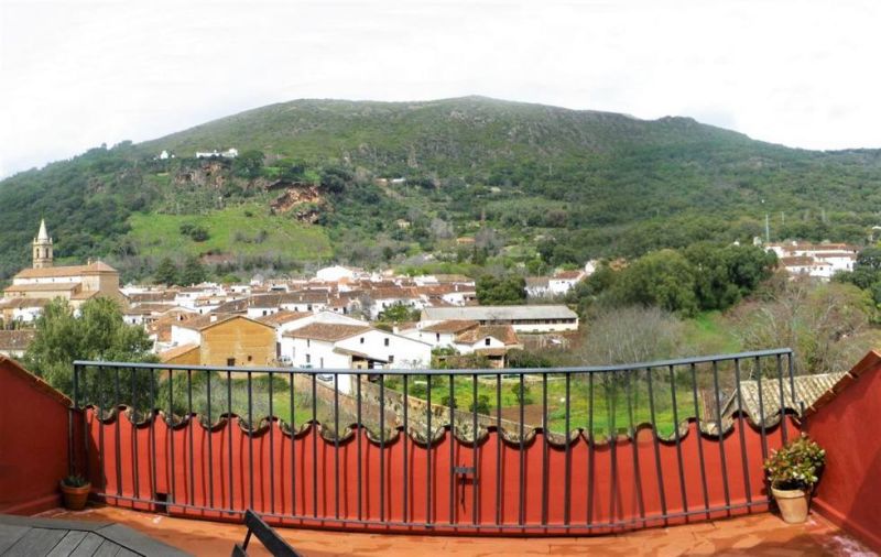 Los Madroñeros