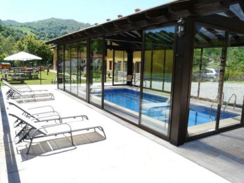 Apartamentos El Castañeu